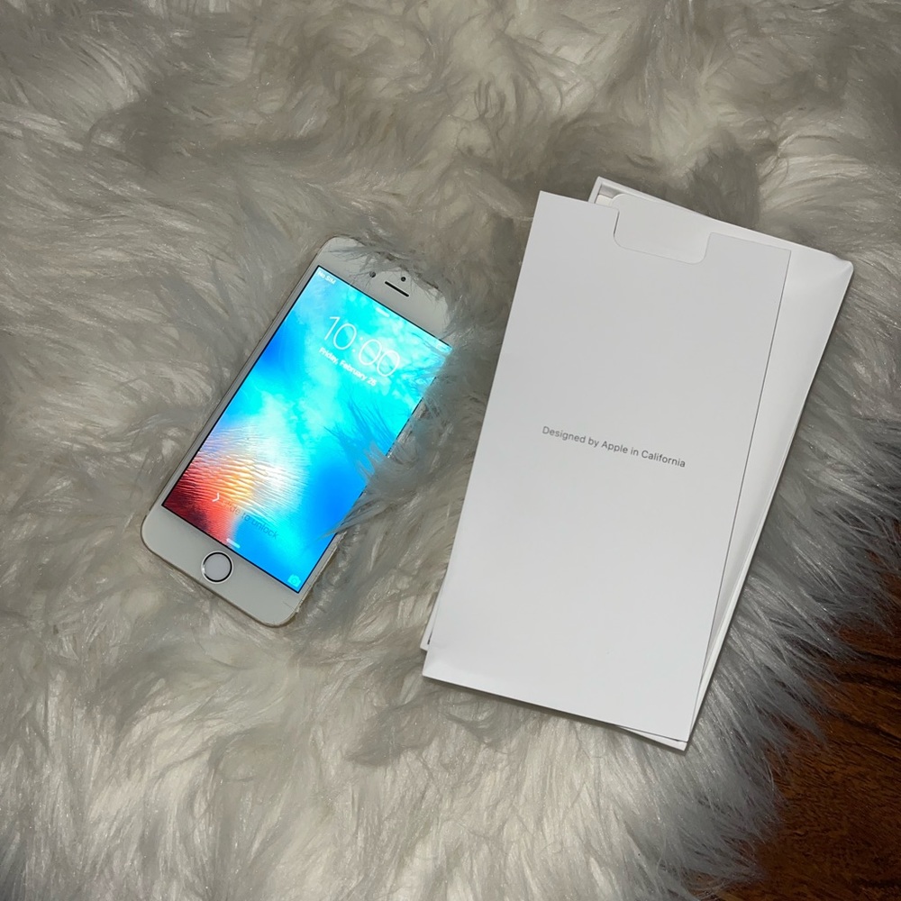 Gold IPhone 6 11GB
